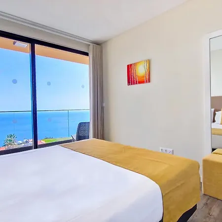 Villa Eden Sun - A Modern Luxury With A Panoramic View Prazeres